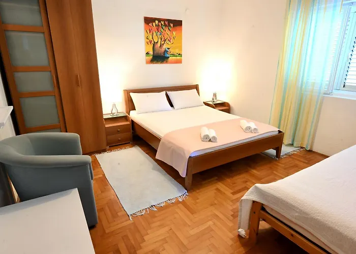 宾馆 Luka's House - Zf Hvar *