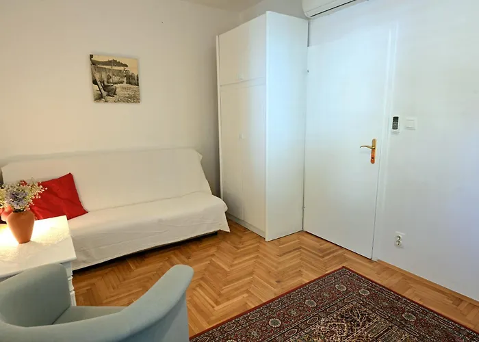 Luka's House - Zf Hvar Inn