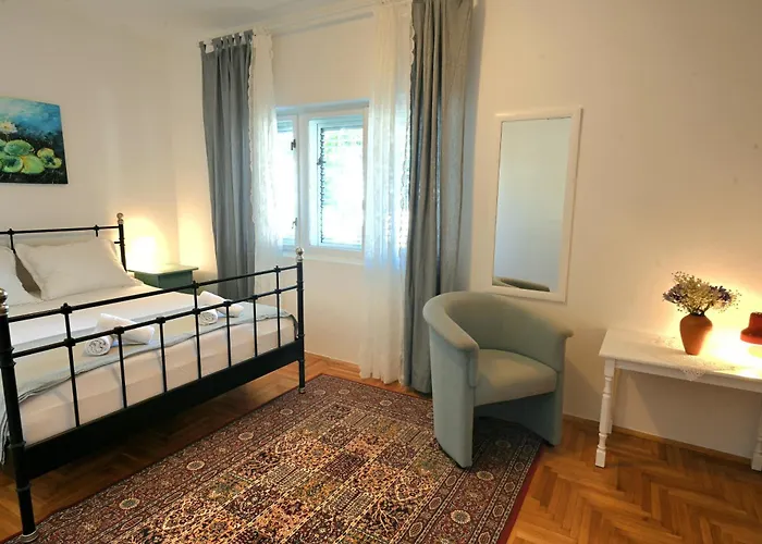 Luka's House - Zf Hvar Inn